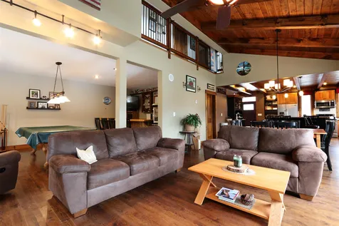 2453 Roy Mountain Road Barnet VT 05821