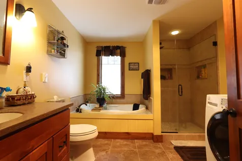 2453 Roy Mountain Road Barnet VT 05821