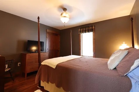 2453 Roy Mountain Road Barnet VT 05821