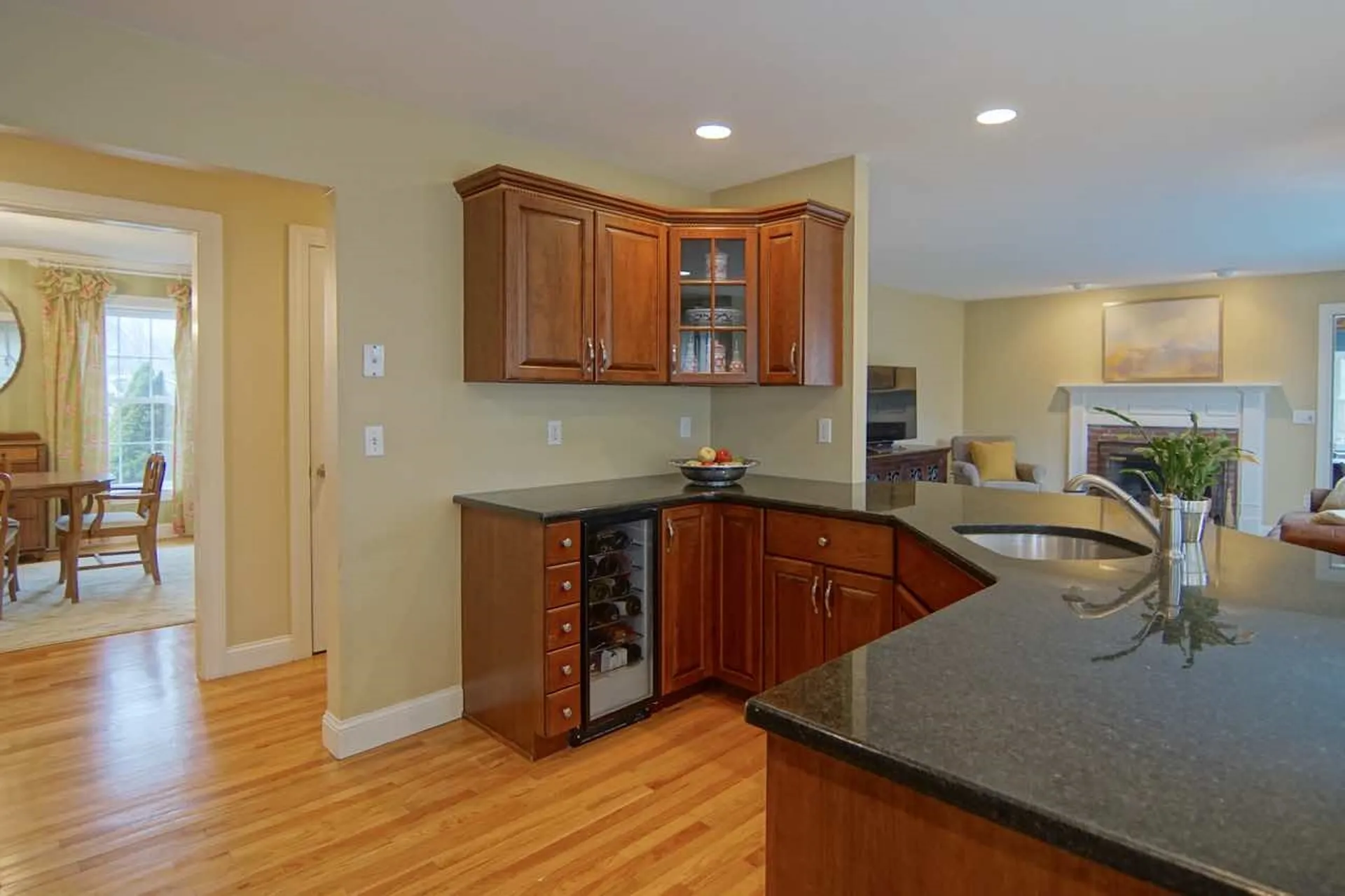 16 Easton Hill Lane Stratham NH 03885