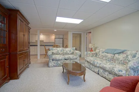 16 Easton Hill Lane Stratham NH 03885