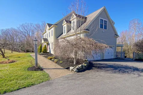 16 Easton Hill Lane Stratham NH 03885