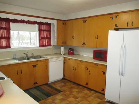 17 Crockett Street Rochester NH 03867