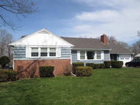 17 Crockett Street Rochester NH 03867