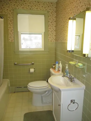 17 Crockett Street Rochester NH 03867