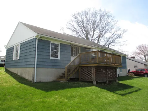 17 Crockett Street Rochester NH 03867