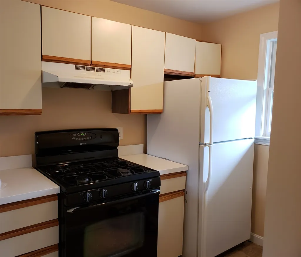 82 Union Street Peterborough NH 03458