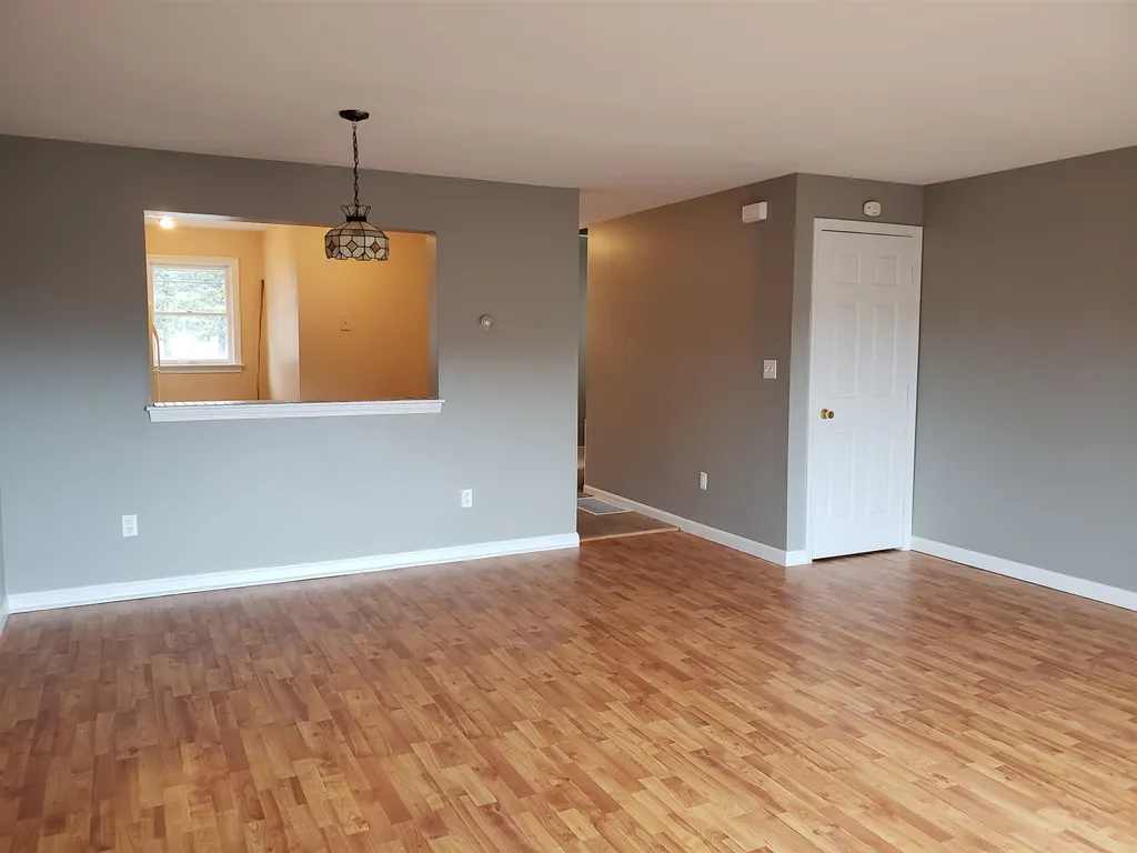 82 Union Street Peterborough NH 03458