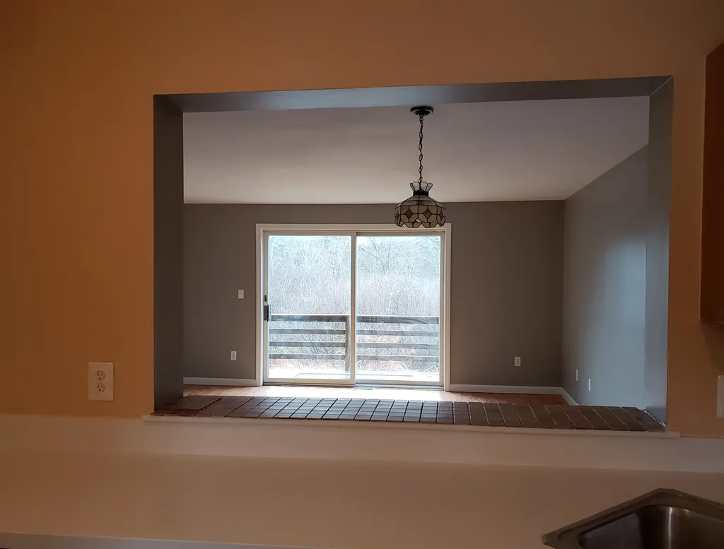 82 Union Street Peterborough NH 03458