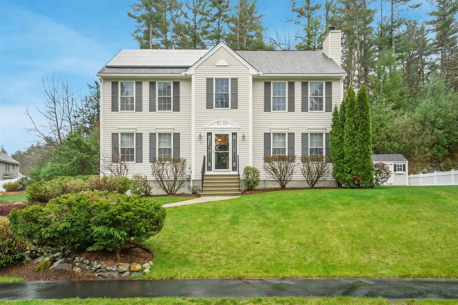 17 Ellie Drive Merrimack NH 03054
