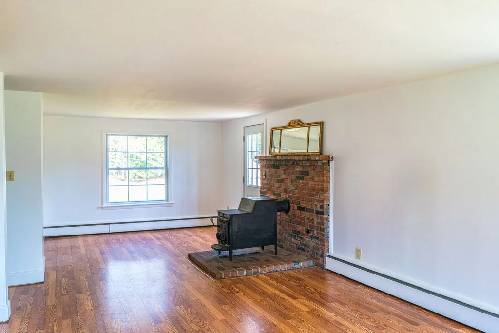 45 Cobble Hill Road Swanzey NH 03446