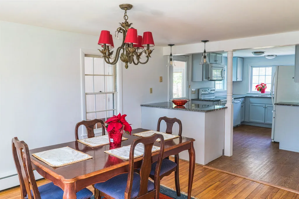 45 Cobble Hill Road Swanzey NH 03446