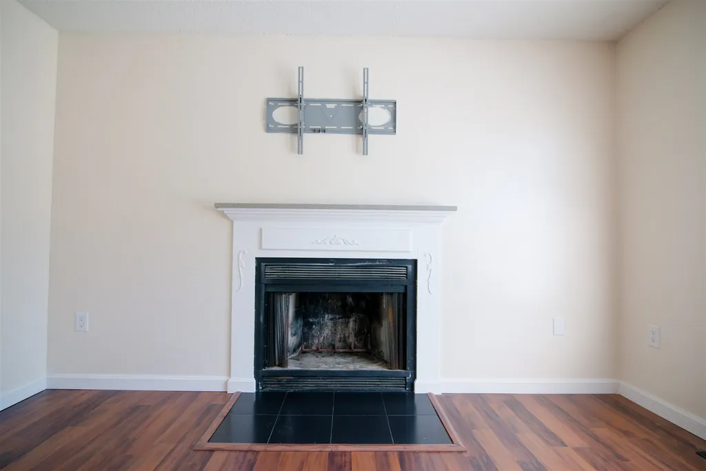 66 Preston Street Hillsborough NH 03244