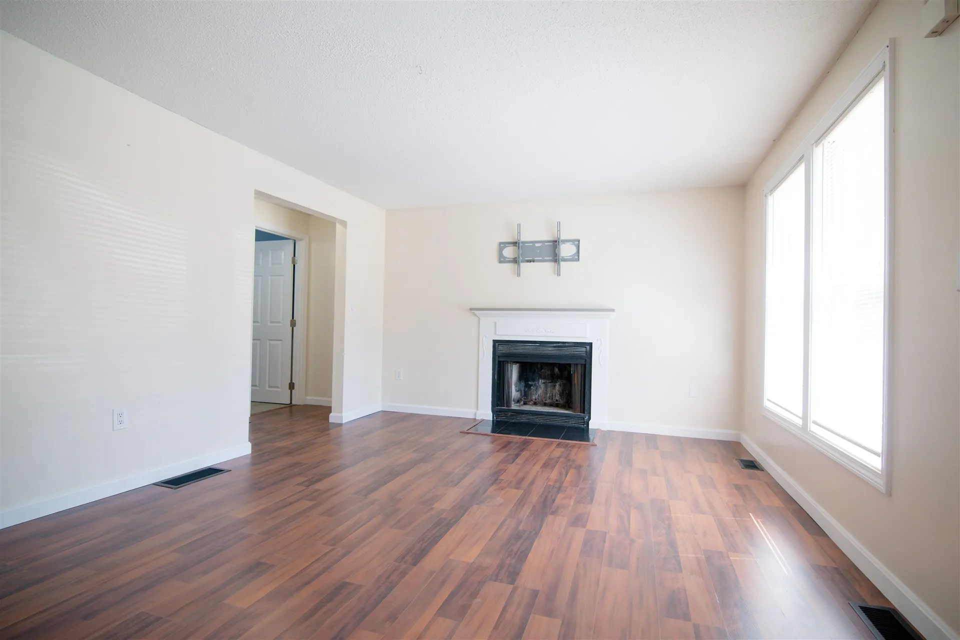 66 Preston Street Hillsborough NH 03244