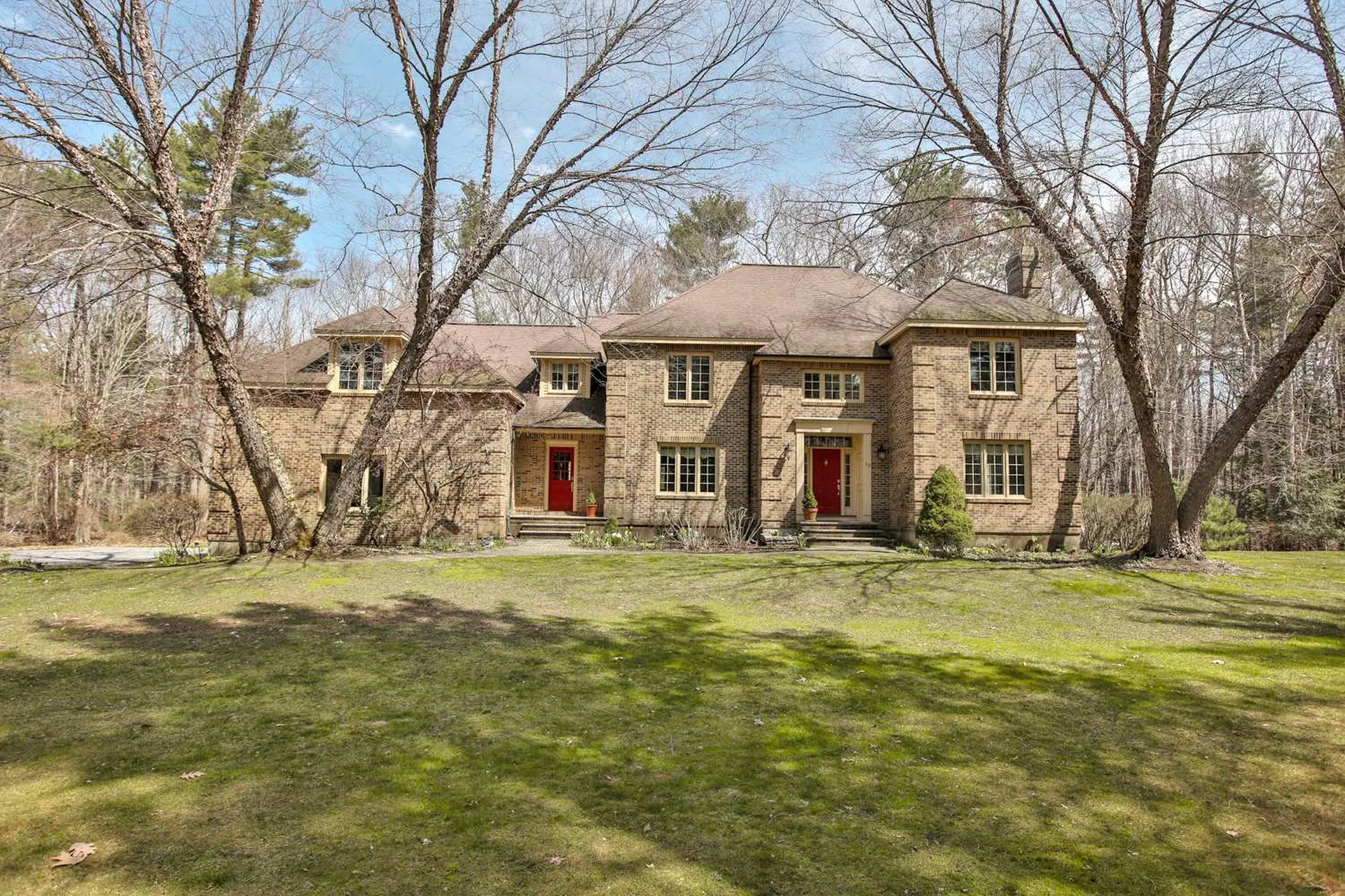 15 Rockrimmon Road North Hampton NH 03862