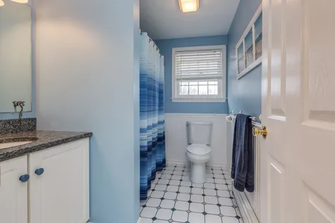 12 Mallard Lane Londonderry NH 03053