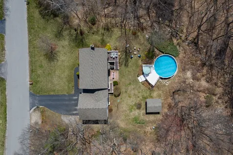 12 Mallard Lane Londonderry NH 03053