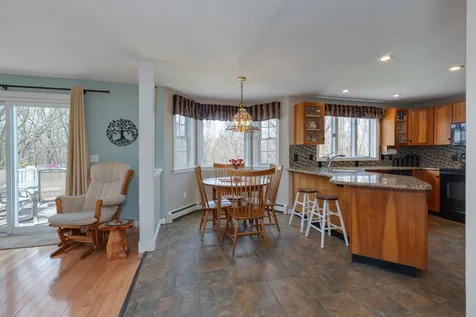 12 Mallard Lane Londonderry NH 03053