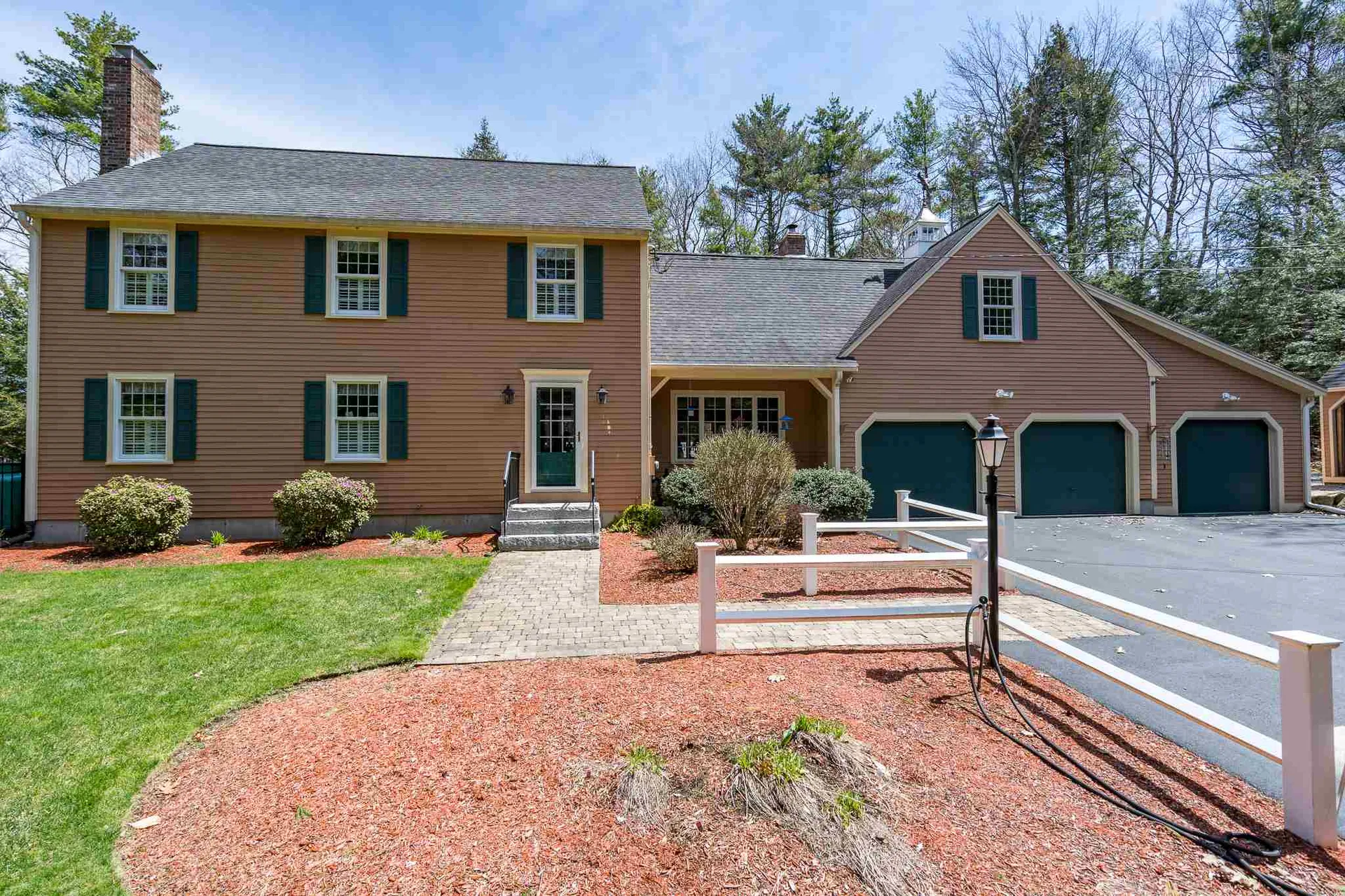 16 Hawthorne Drive Fremont NH 03044