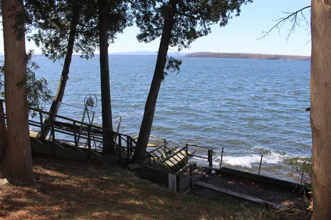 585 Cedarvale Lane North Hero VT 05474