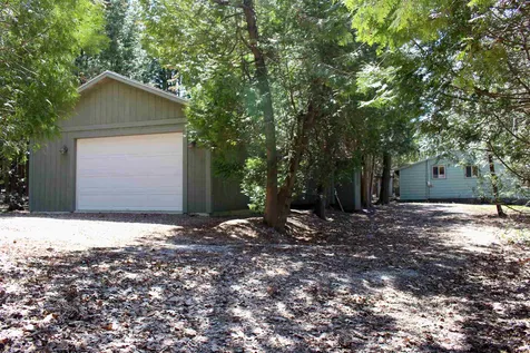 585 Cedarvale Lane North Hero VT 05474