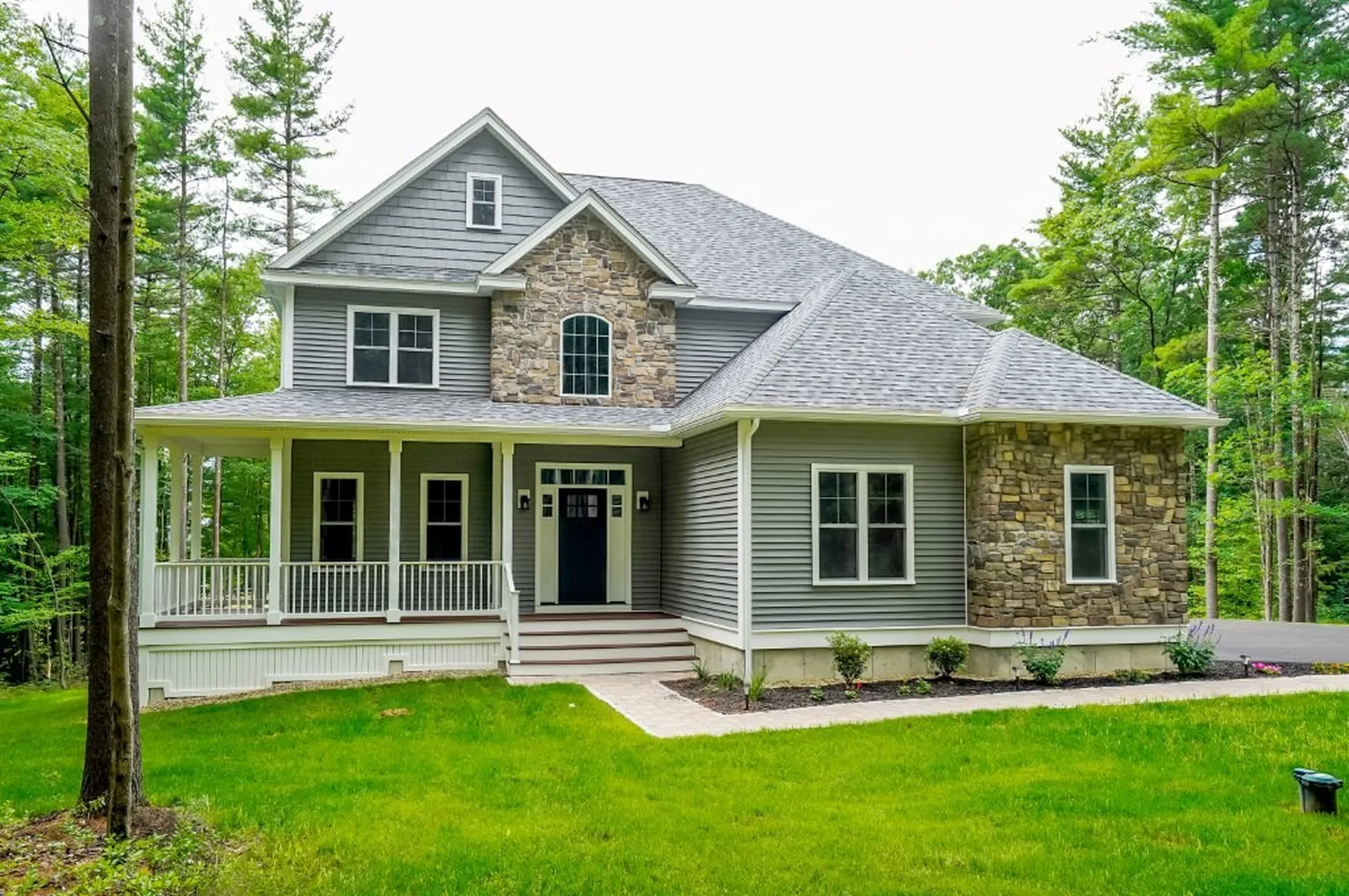 26 Mountain View Court Milford NH 03055