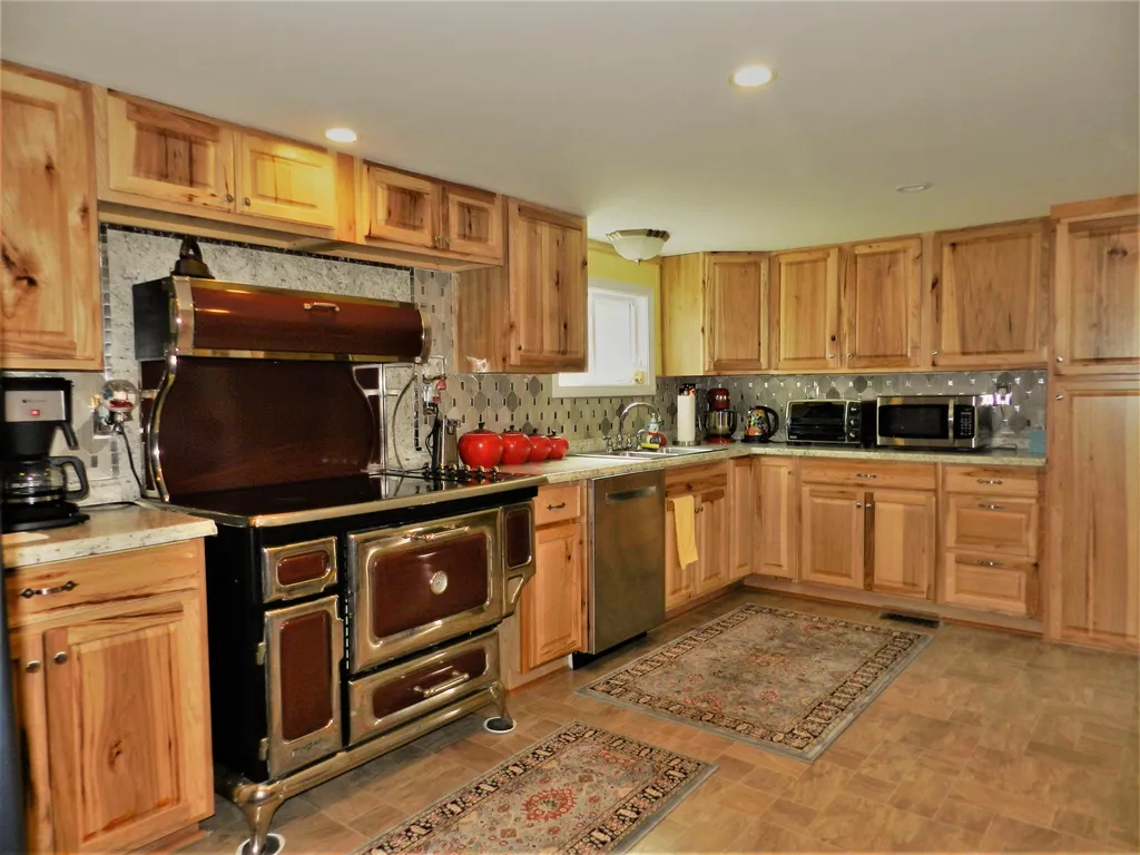 19 Tash Road New Durham NH 03855