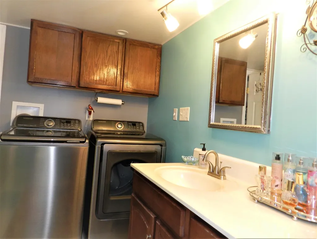 19 Tash Road New Durham NH 03855