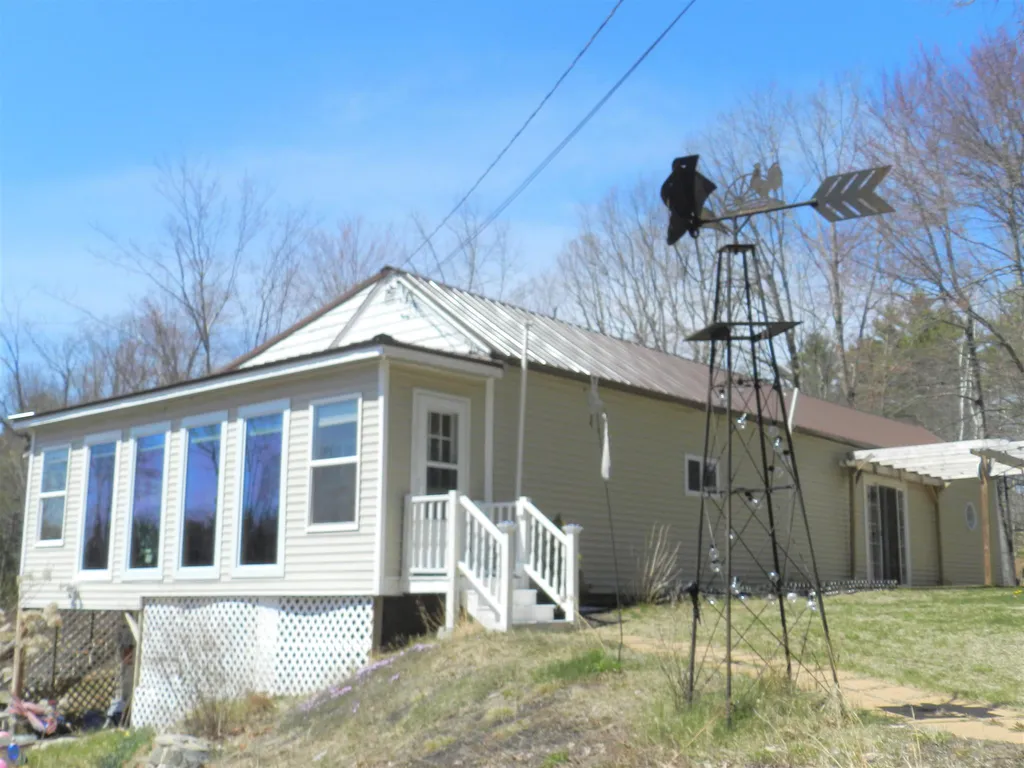 19 Tash Road New Durham NH 03855