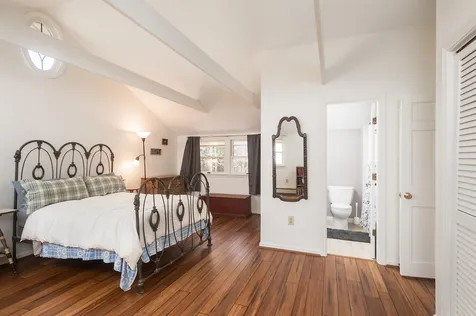 10 F W Hartford Drive Portsmouth NH 03801