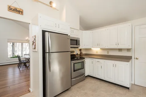 10 F W Hartford Drive Portsmouth NH 03801
