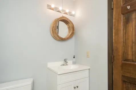 10 F W Hartford Drive Portsmouth NH 03801