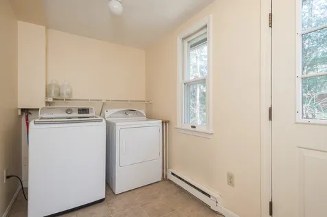 10 F W Hartford Drive Portsmouth NH 03801
