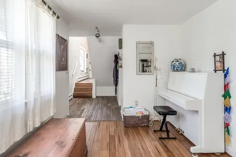 10 F W Hartford Drive Portsmouth NH 03801