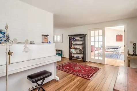 10 F W Hartford Drive Portsmouth NH 03801
