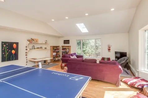 10 F W Hartford Drive Portsmouth NH 03801