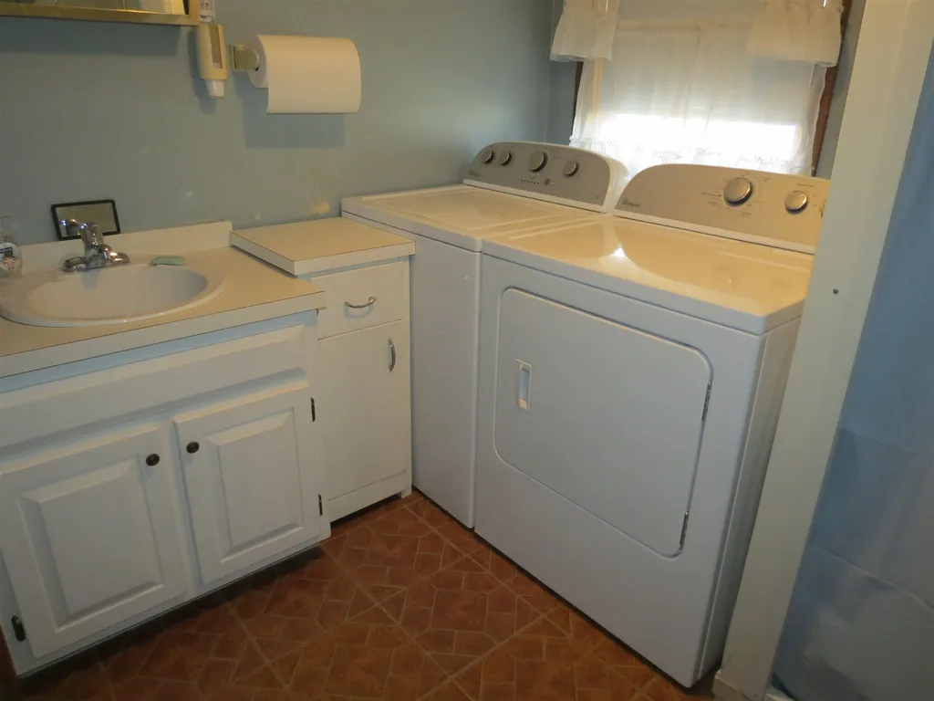 22 Birchwood Avenue Rochester NH 03867