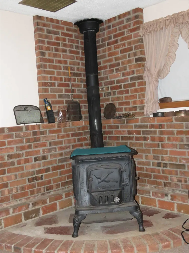 22 Birchwood Avenue Rochester NH 03867