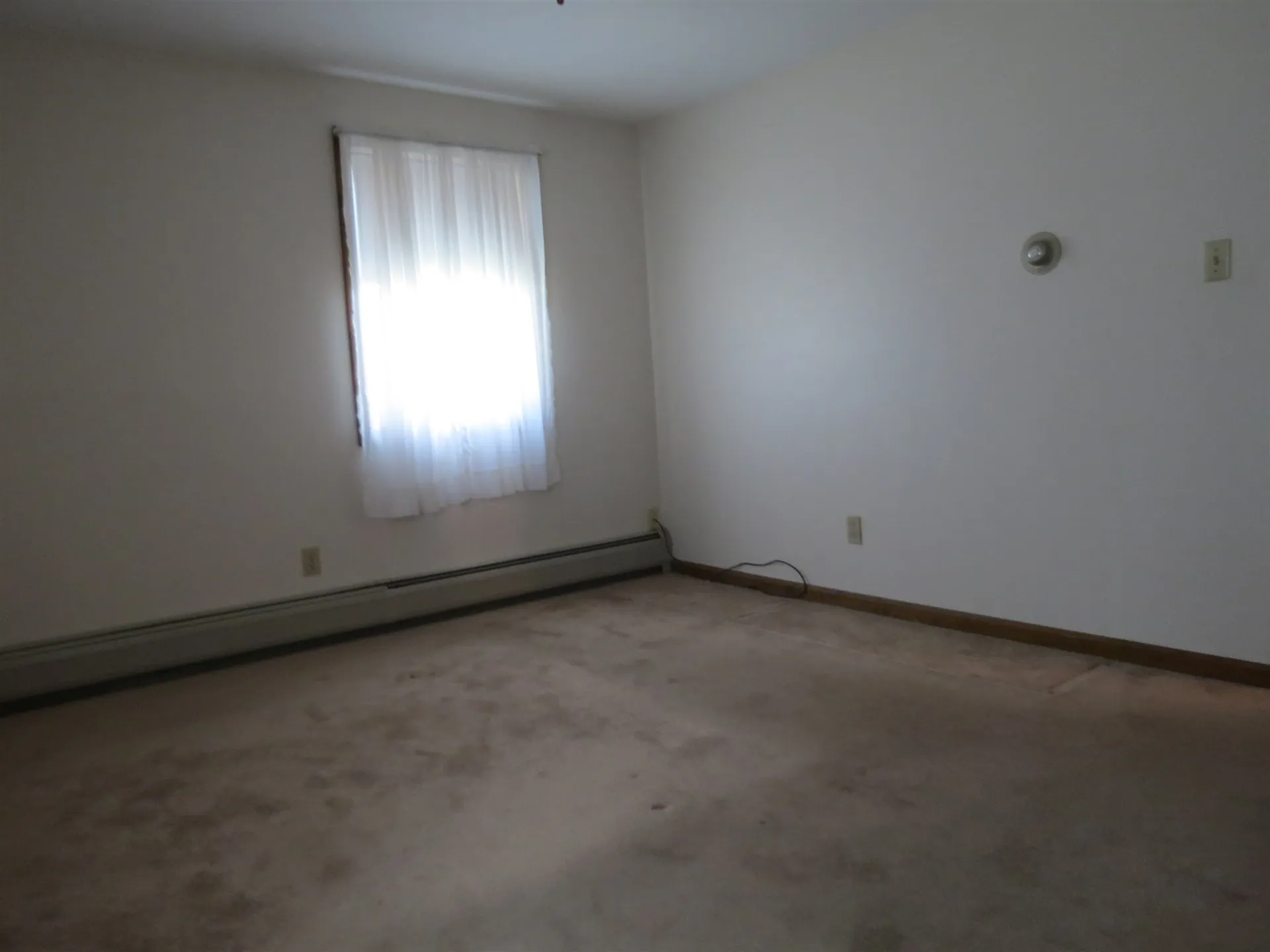 22 Birchwood Avenue Rochester NH 03867