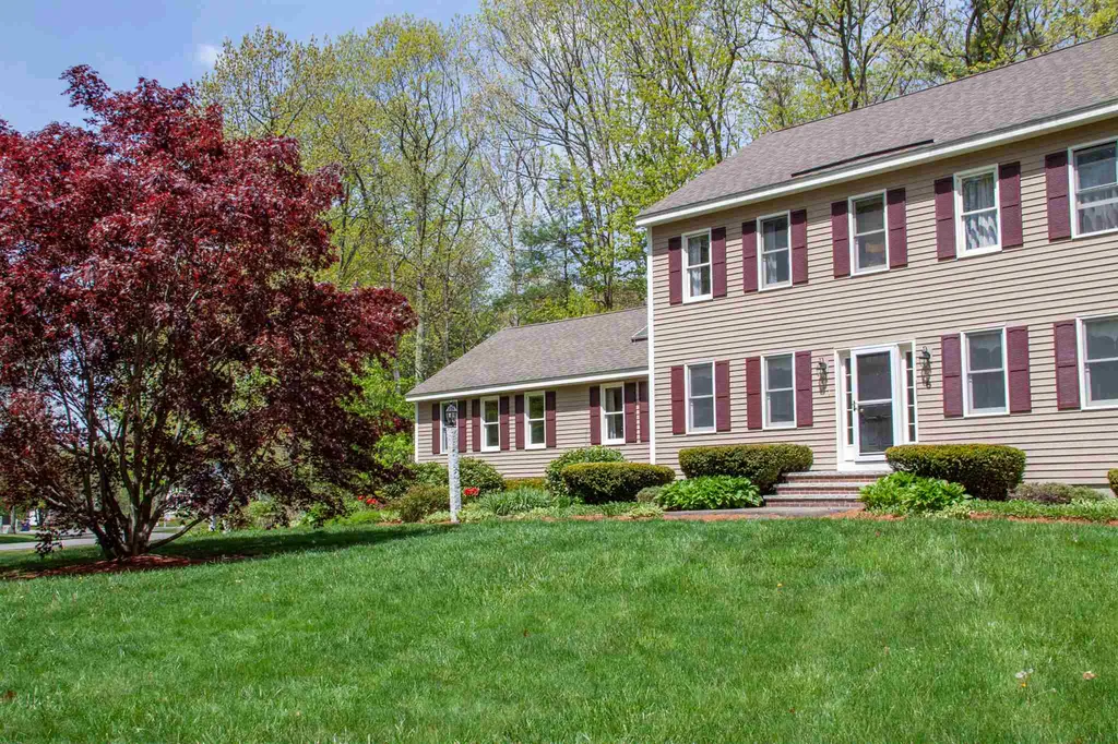 6 Berge Lane Derry NH 03038