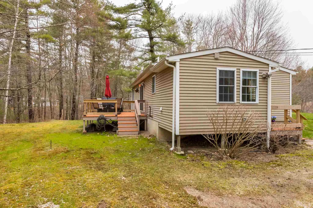 7 Sandy Lane Dover NH 03820
