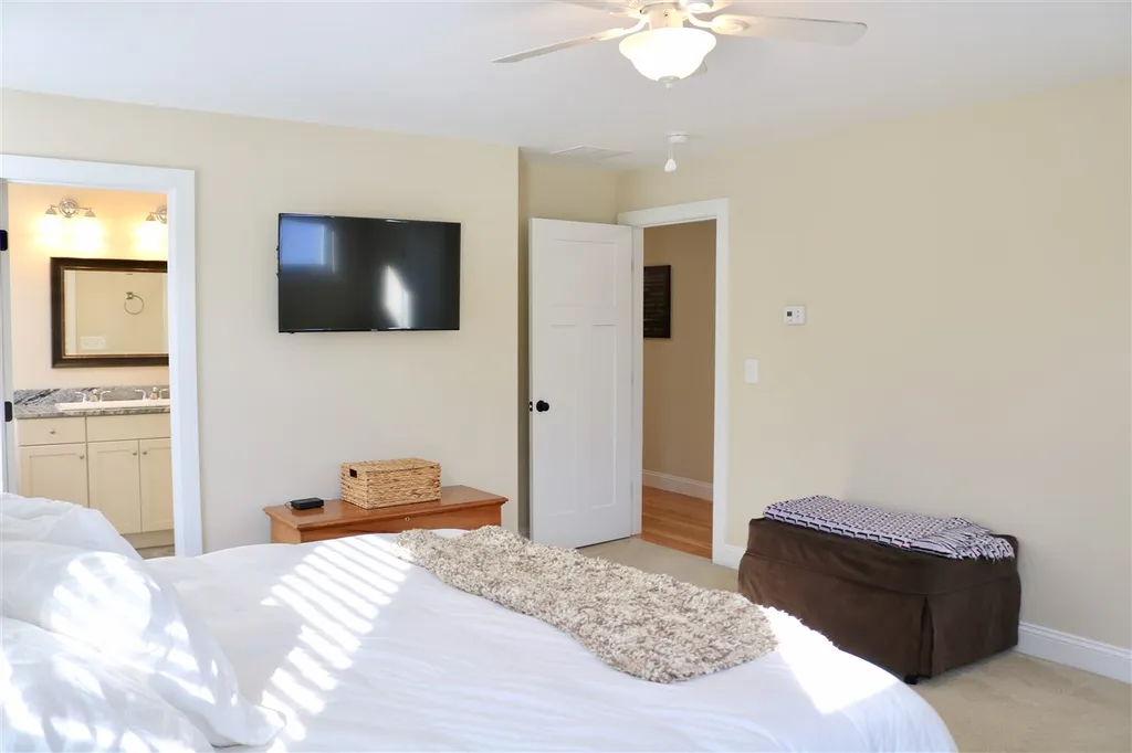 211 Emerald Lane Dover NH 03820