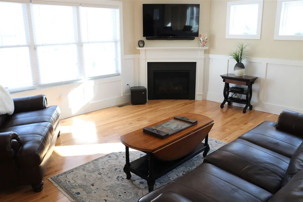211 Emerald Lane Dover NH 03820