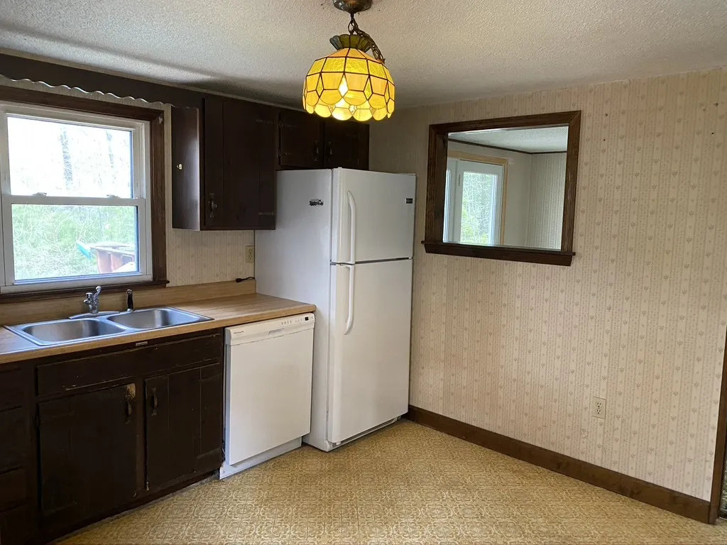 159 Four Rod Road Rochester NH 03867