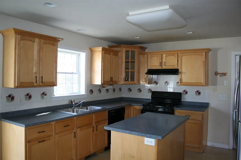 19 Eldridge Street Concord NH 03301