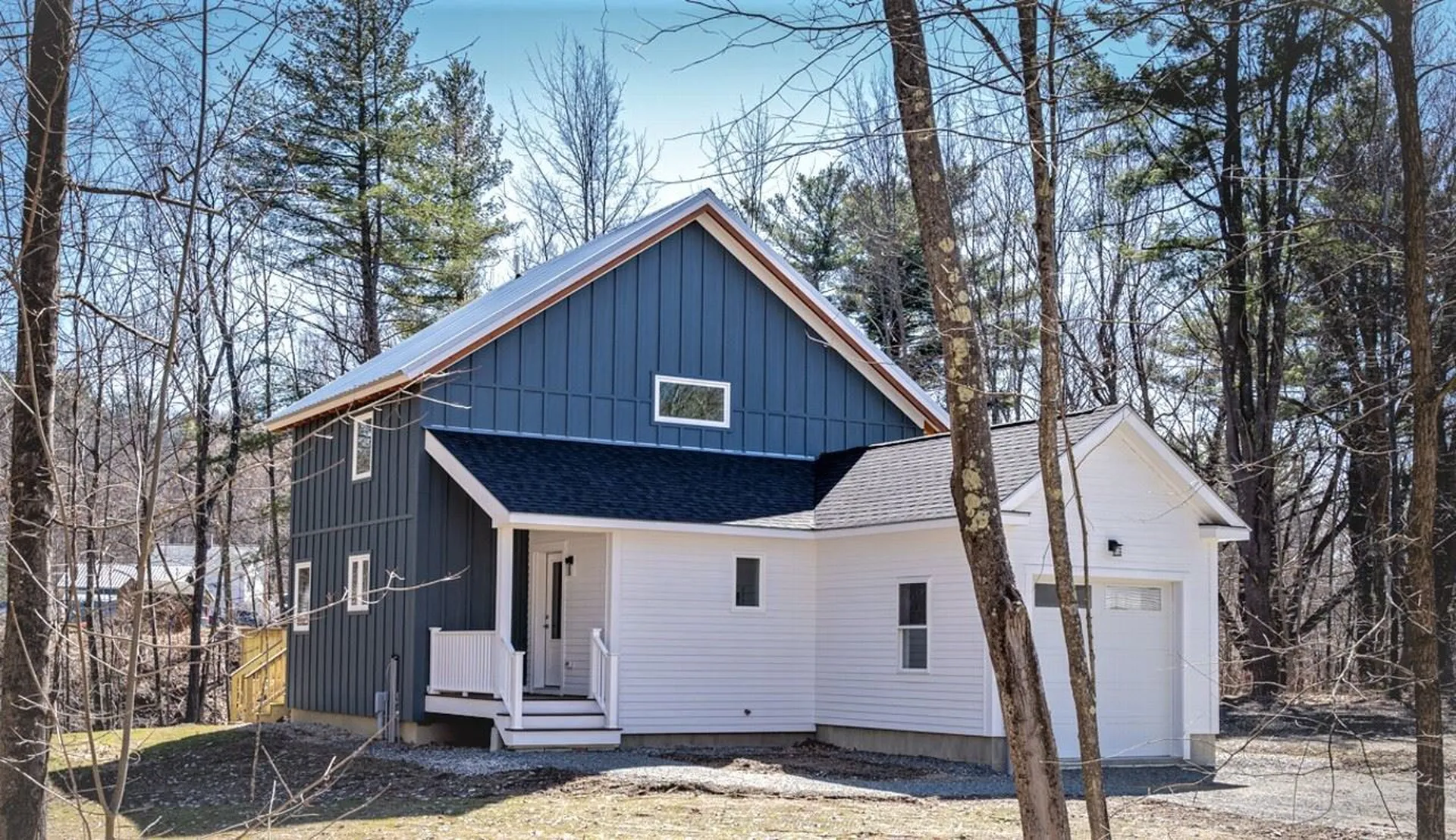 7-11 Iona Avenue Dover NH 03820