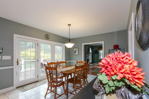 9 Manasquan Circle Londonderry NH 03053
