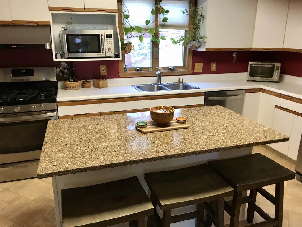 65 Chamberlin Lane Williston VT 05495