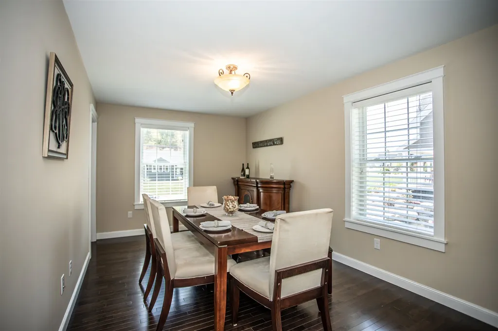 14 Calla Road Londonderry NH 03053