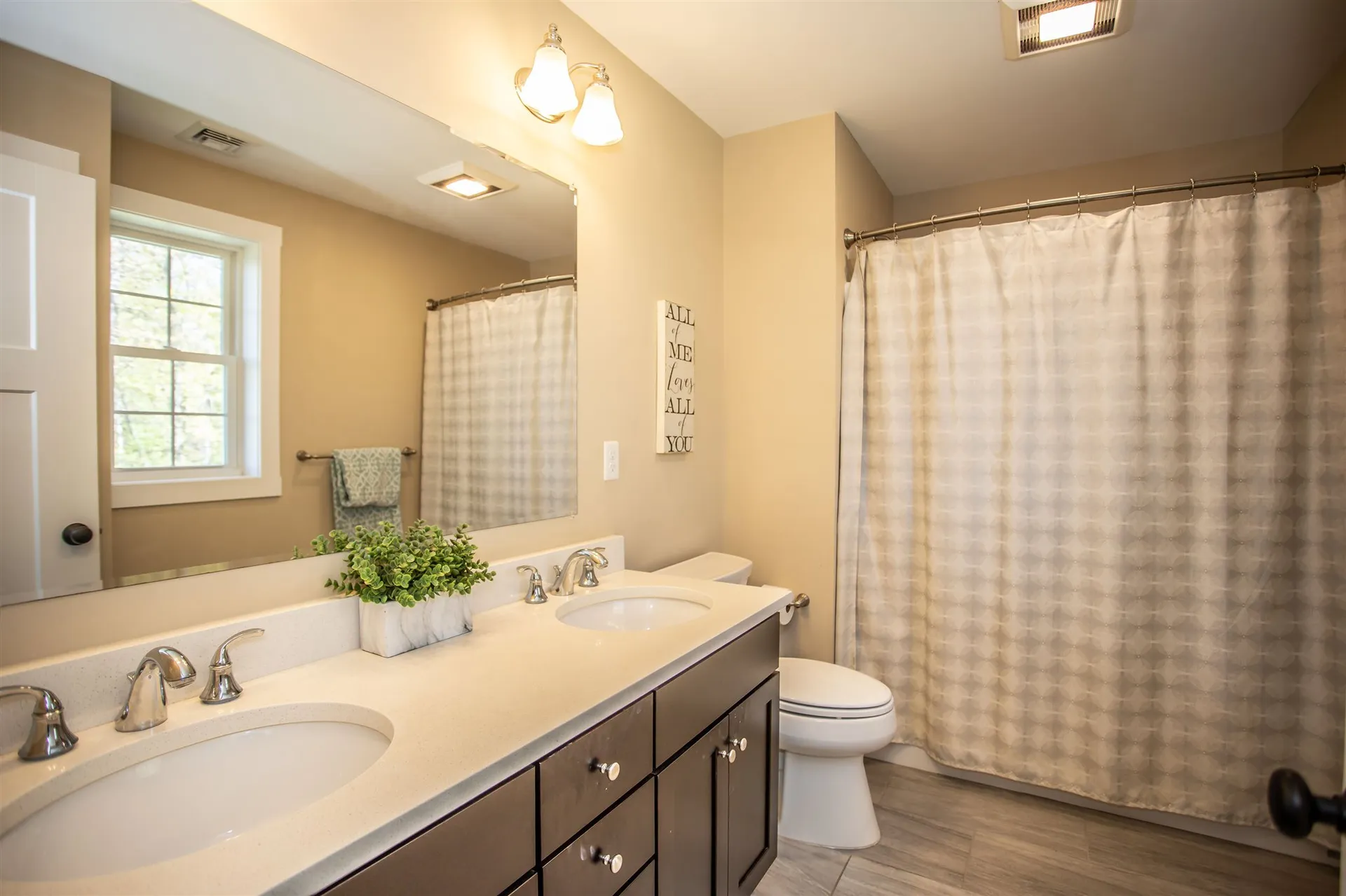 14 Calla Road Londonderry NH 03053